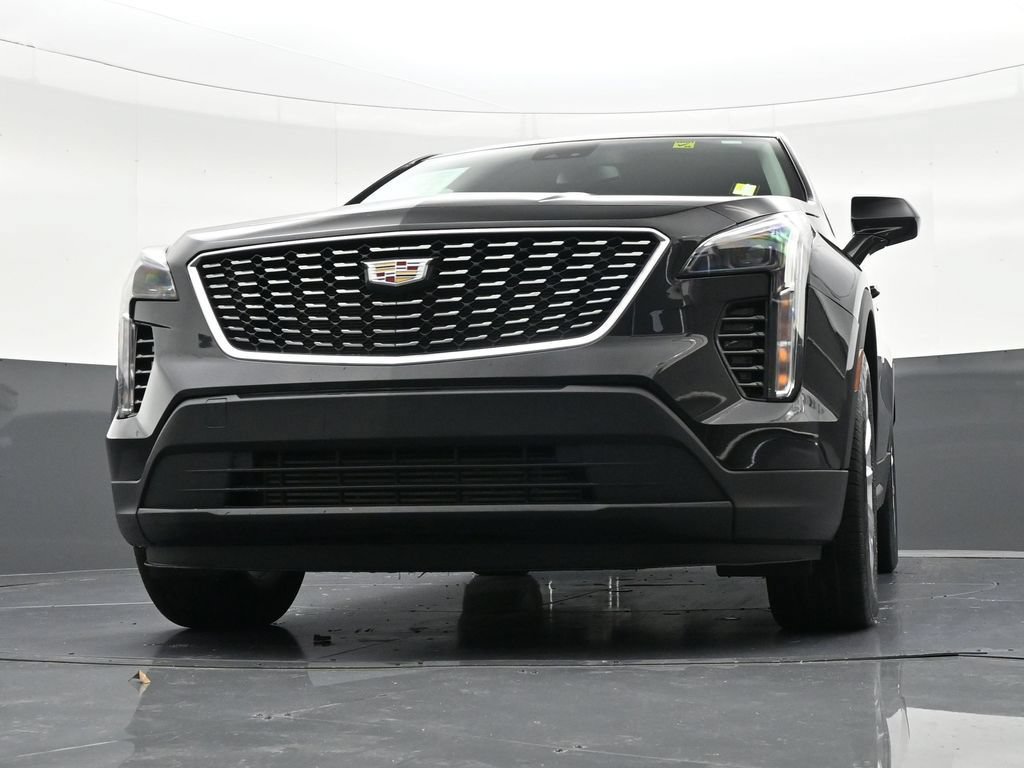 Used 2022 Cadillac XT4 Luxury w/ Driver Awareness Package FWD image 27