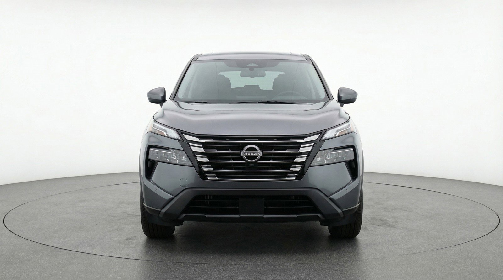 Used 2025 Nissan Rogue SV image 2