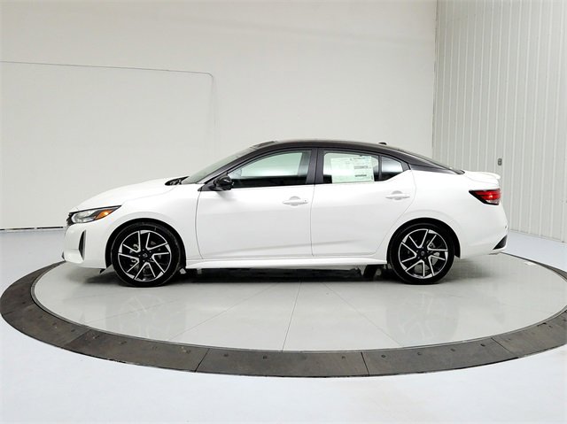 New 2025 Nissan Sentra SR w/ SR Premium Package image 4