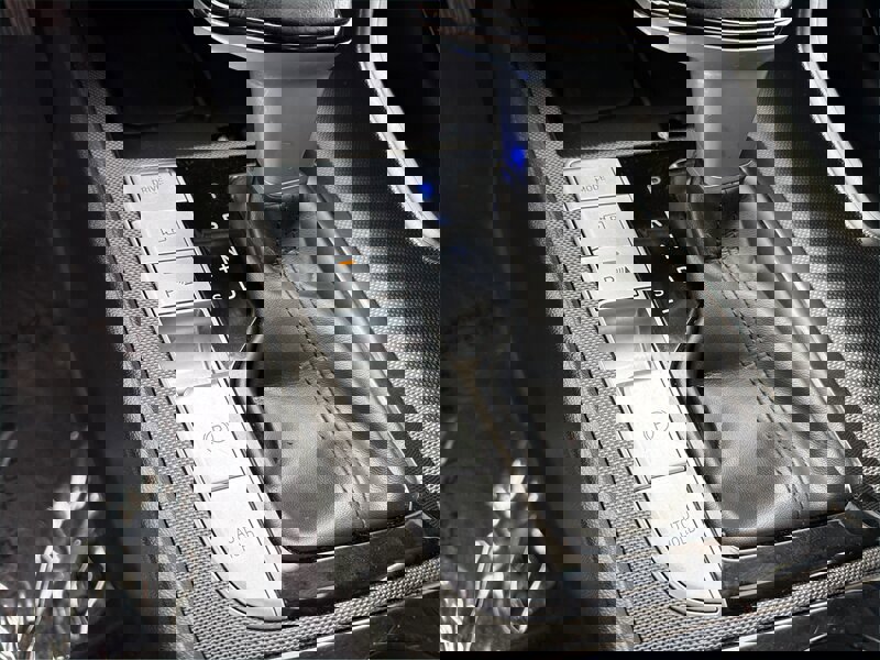 Used 2024 Hyundai Elantra Limited image 29