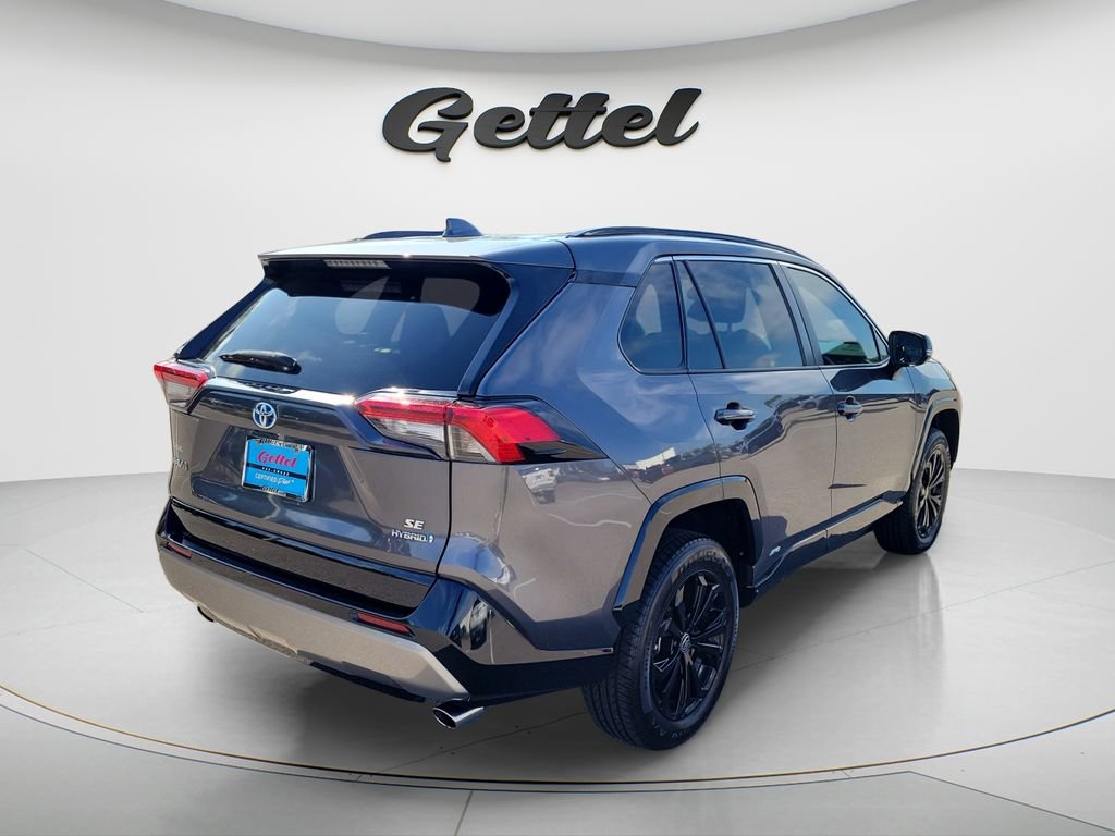 Certified 2022 Toyota RAV4 SE w/ SE Grade Weather Package AWD/4WD image 4