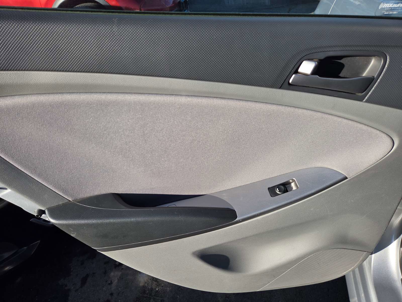 Used 2016 Hyundai Accent SE image 9