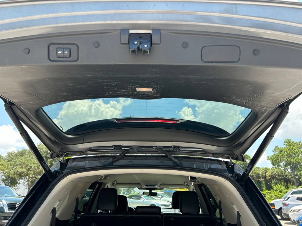 Certified 2024 Nissan Pathfinder SL AWD/4WD image 56