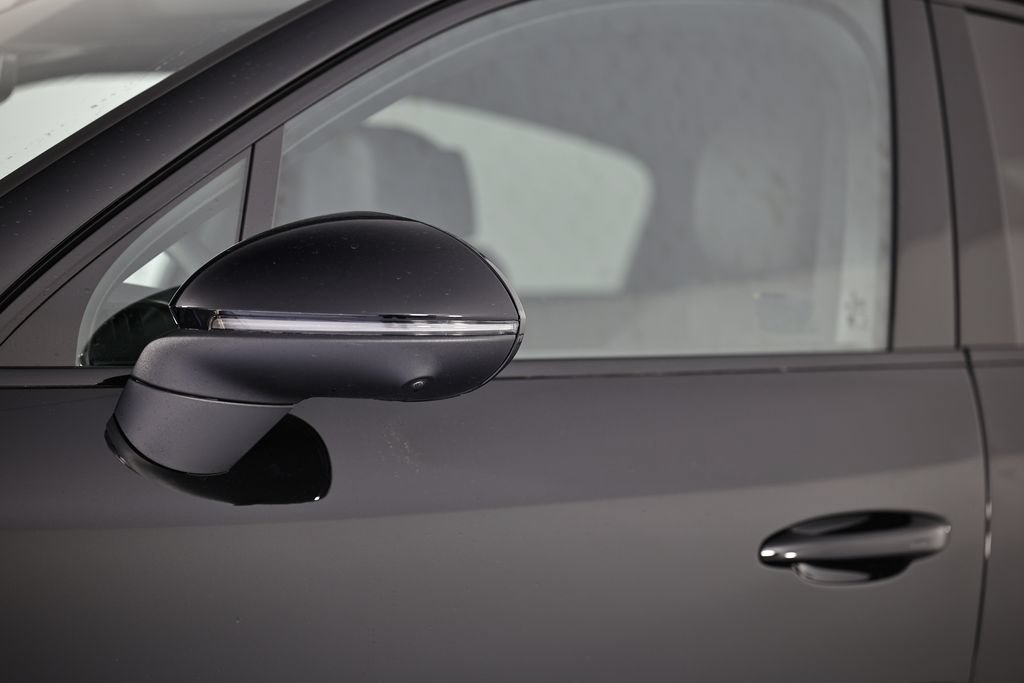 New 2026 Porsche Cayenne Coupe AWD/4WD image 12