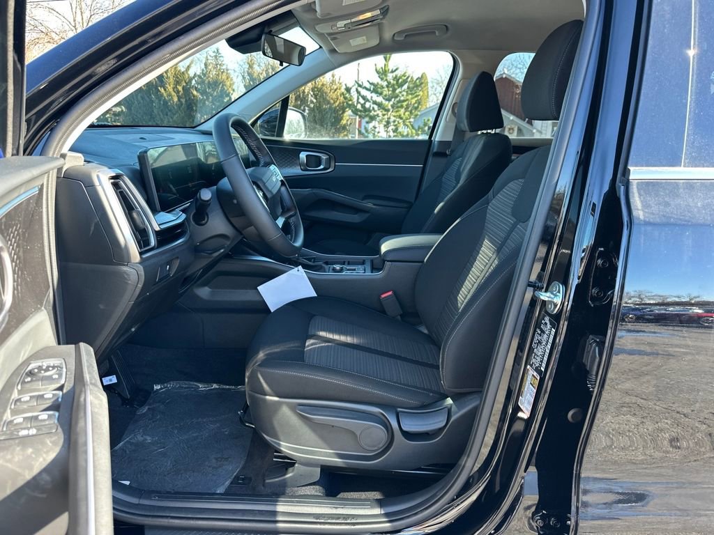 New 2026 Kia Sorento LX FWD image 9