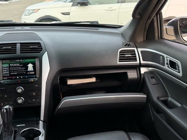 Used 2015 Ford Explorer XLT w/ Equipment Group 202A image 27