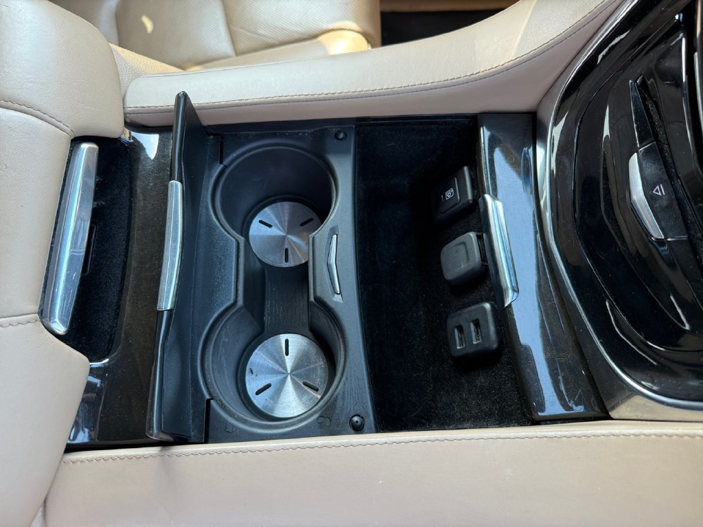 Used 2018 Cadillac Escalade ESV Platinum AWD/4WD image 55