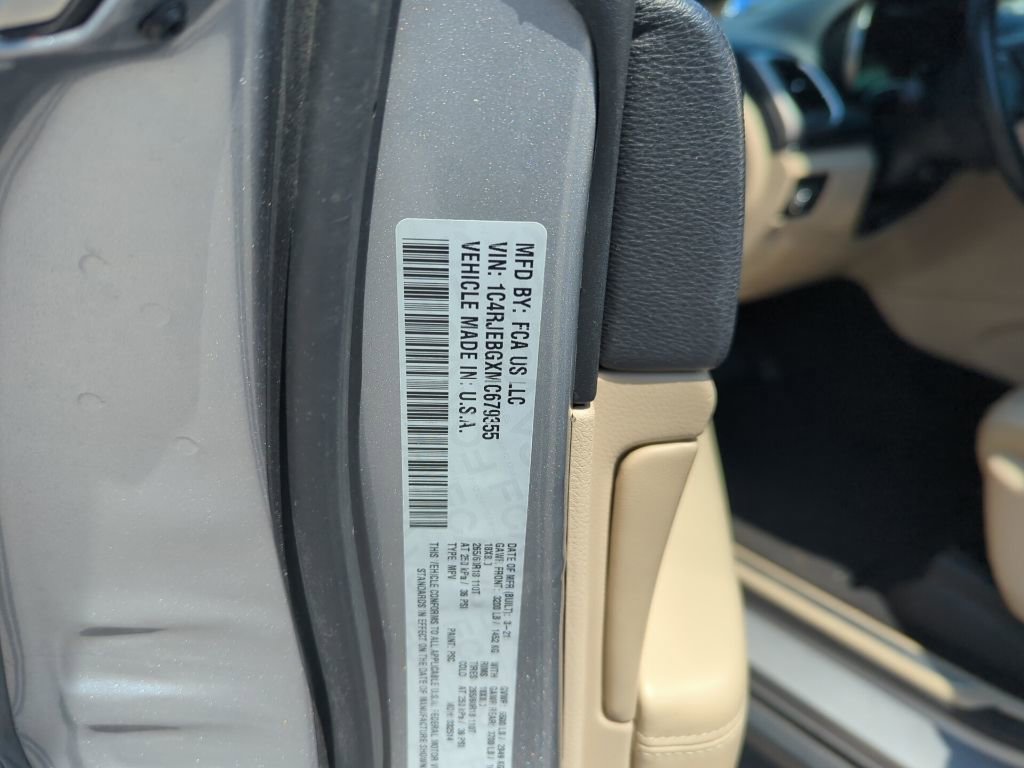 Used 2021 Jeep Grand Cherokee Limited w/ Luxury Group II image 11