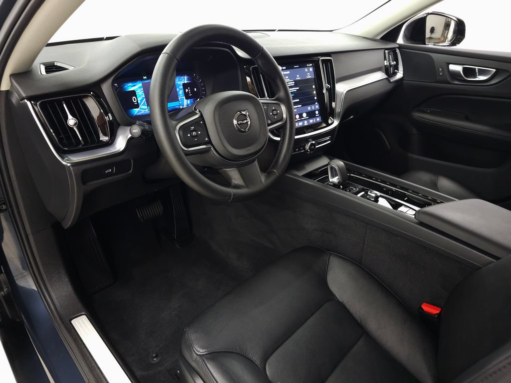 Certified 2025 Volvo S60 B5 Core w/ Climate Package AWD/4WD image 16