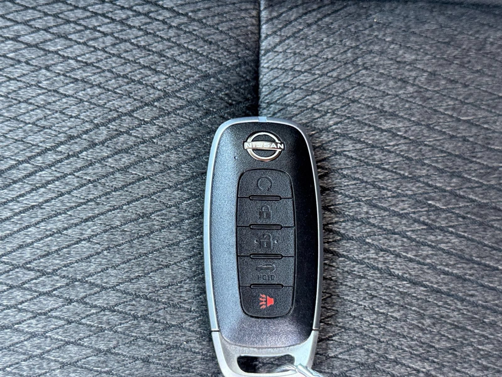 Used 2025 Nissan Rogue SV AWD/4WD image 26