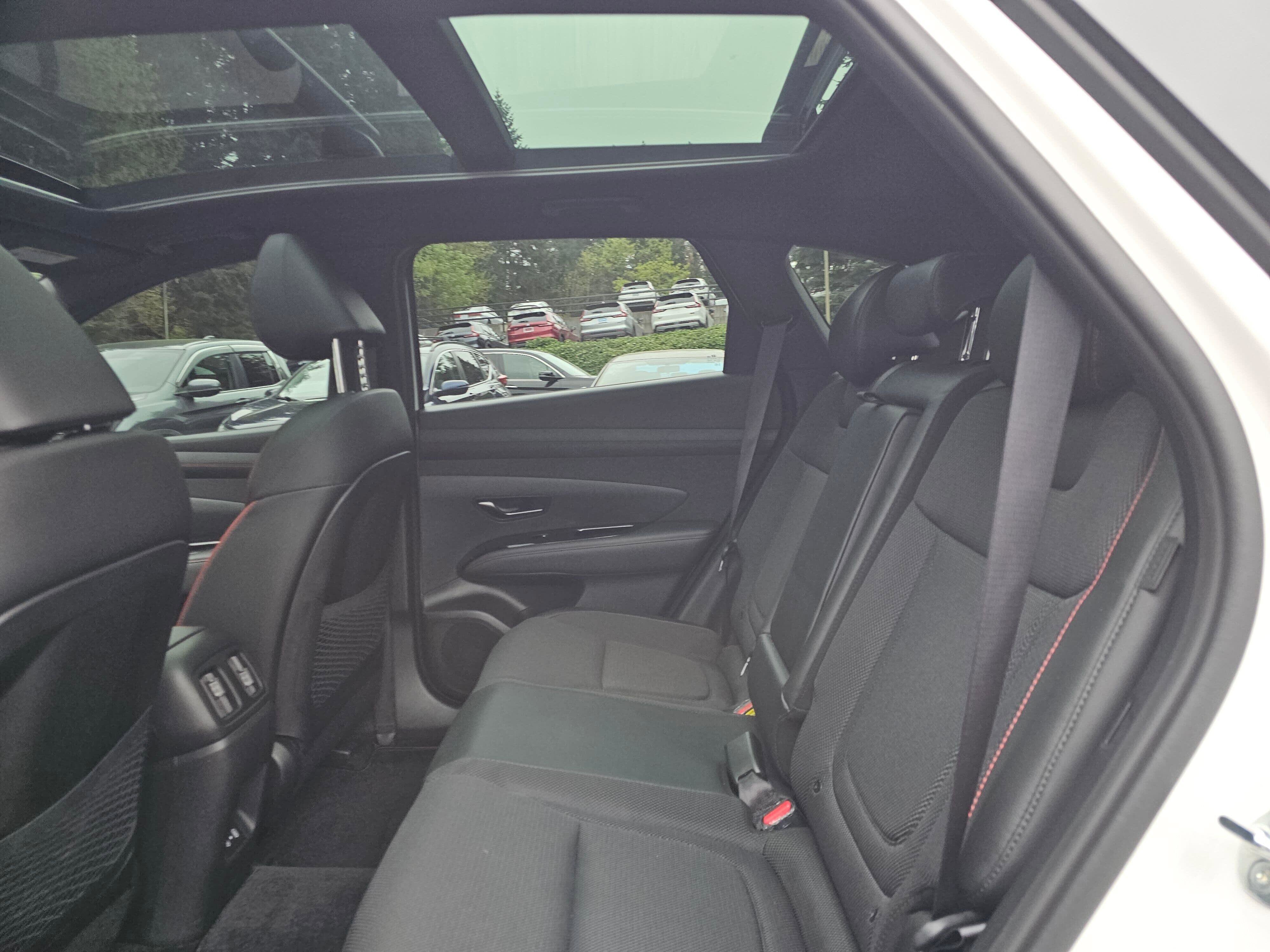 Used 2025 Hyundai Tucson N Line AWD/4WD image 17