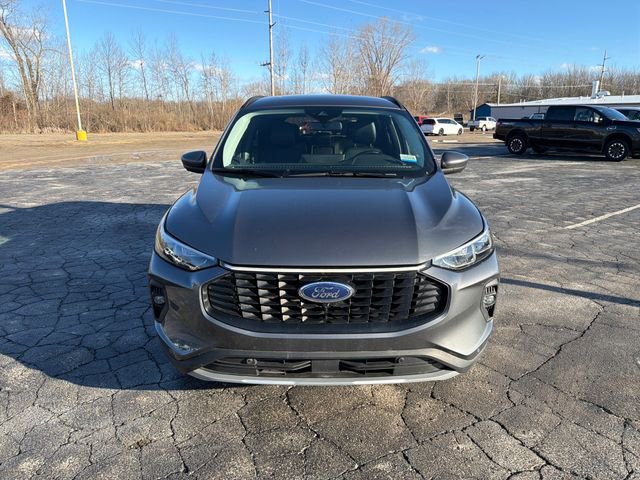 Used 2024 Ford Escape Platinum image 11