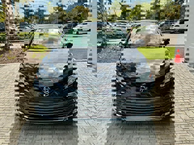 Used 2023 Toyota Camry XLE w/ Navigation Package image 2