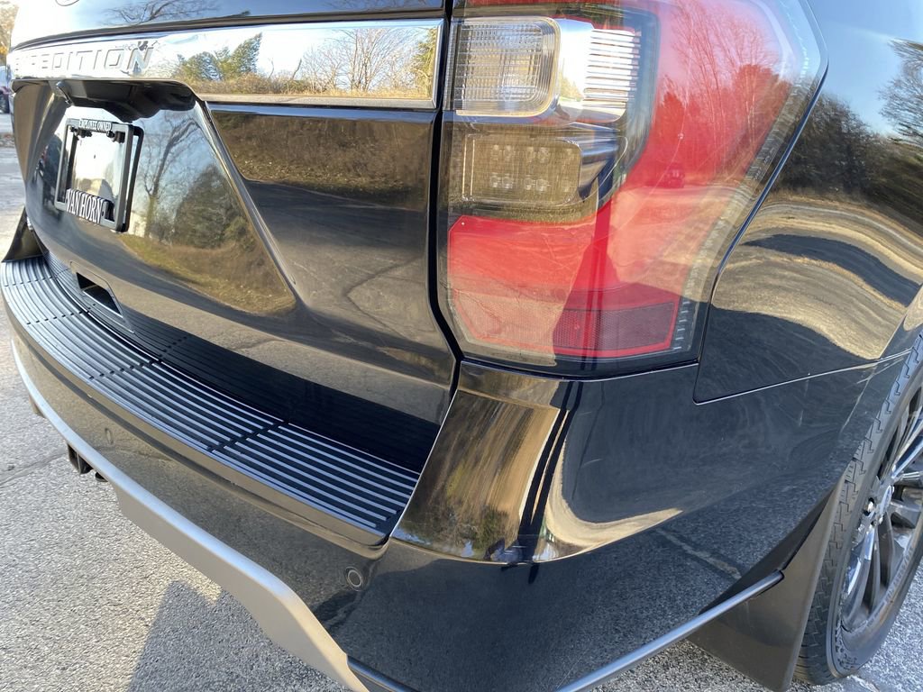 Used 2019 Ford Expedition Limited image 46