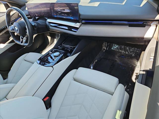 Used 2024 BMW 530i xDrive w/ M Sport Package AWD/4WD image 23