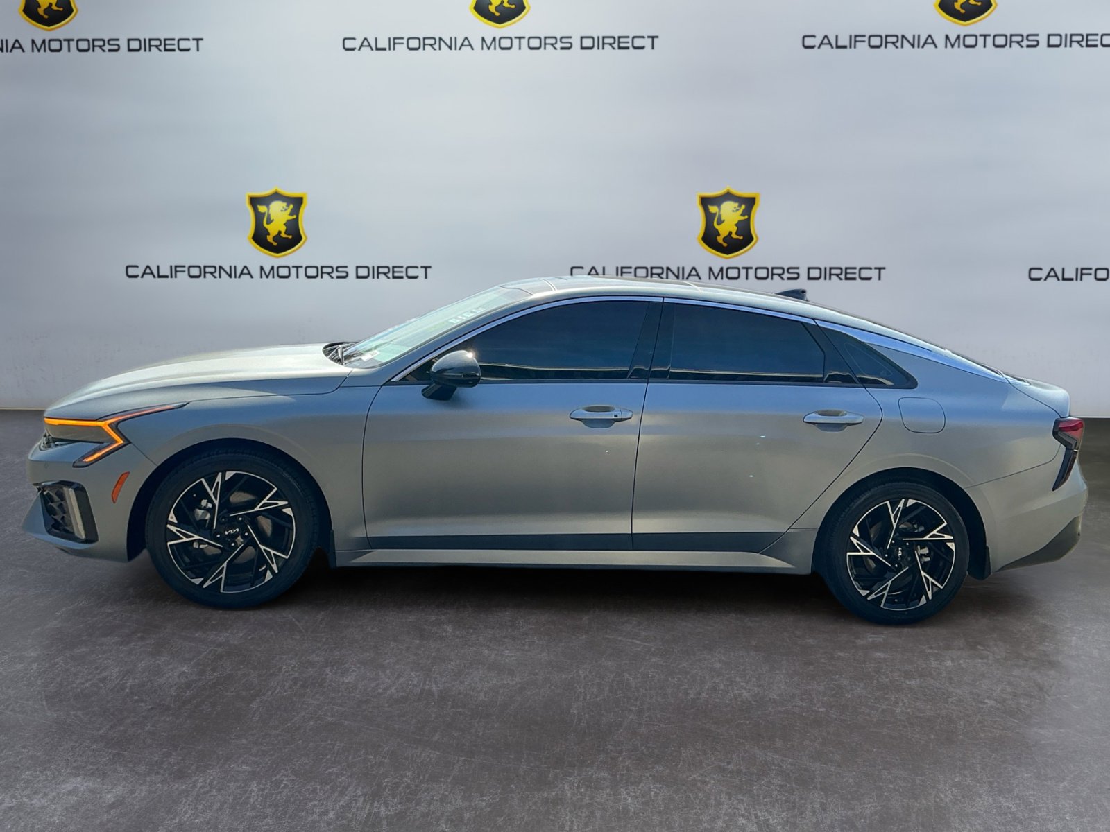 Used 2025 Kia K5 GT-Line w/ GT-Line Premium Package image 8