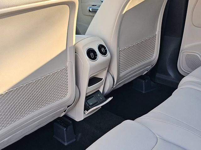 New 2026 Mercedes-Benz GLB 250 4MATIC image 23
