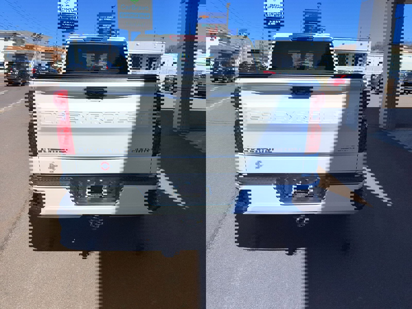 Used 2023 Chevrolet Silverado 1500 Custom image 7