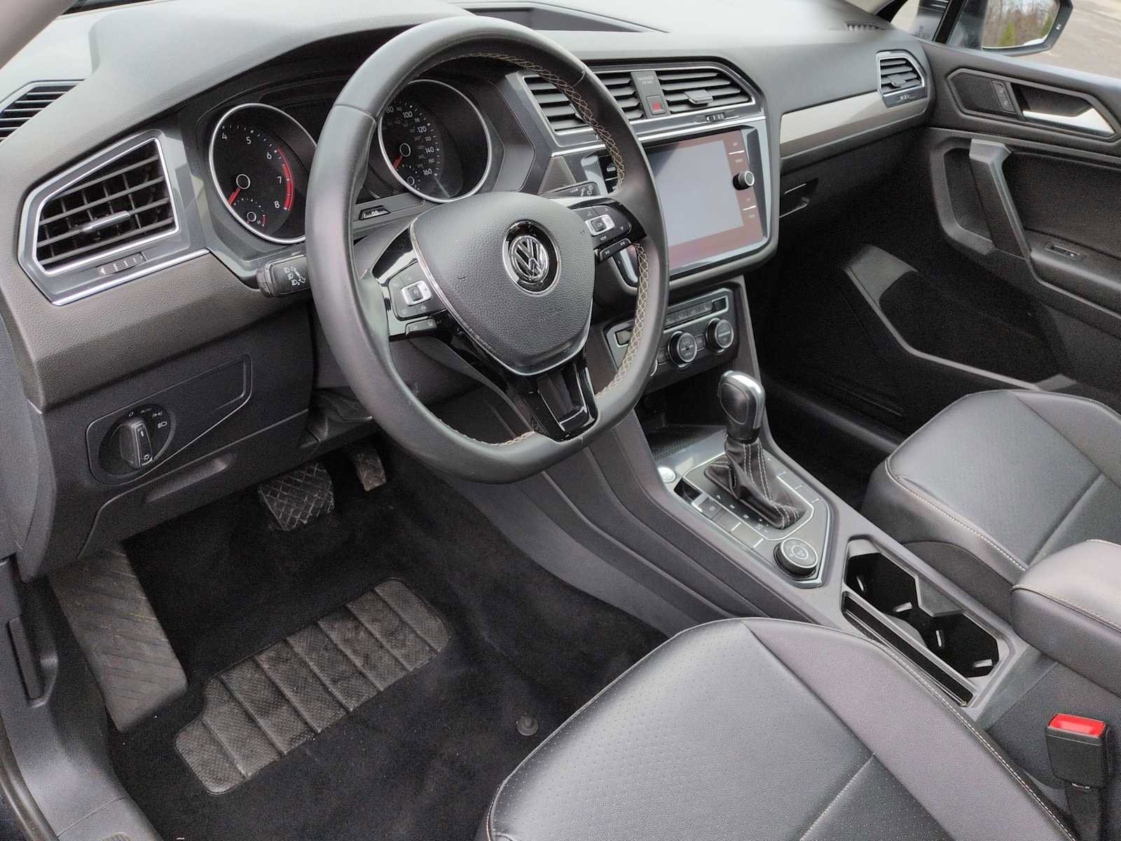 Used 2021 Volkswagen Tiguan SE AWD/4WD image 10