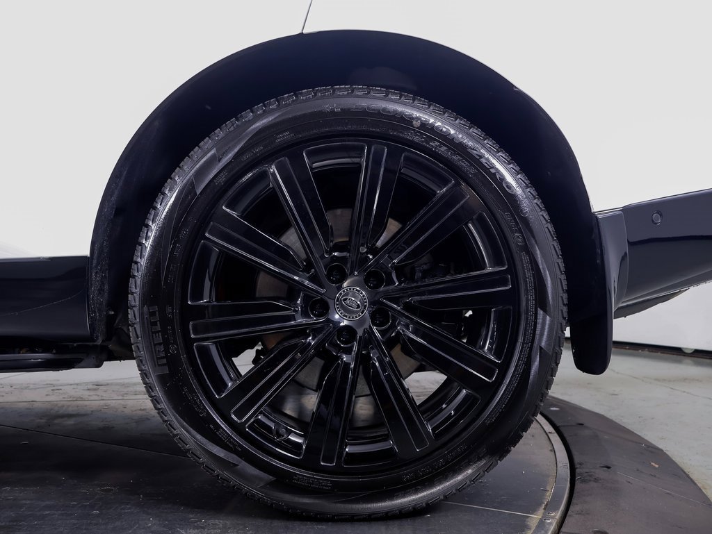 Used 2024 Land Rover Range Rover SV image 25