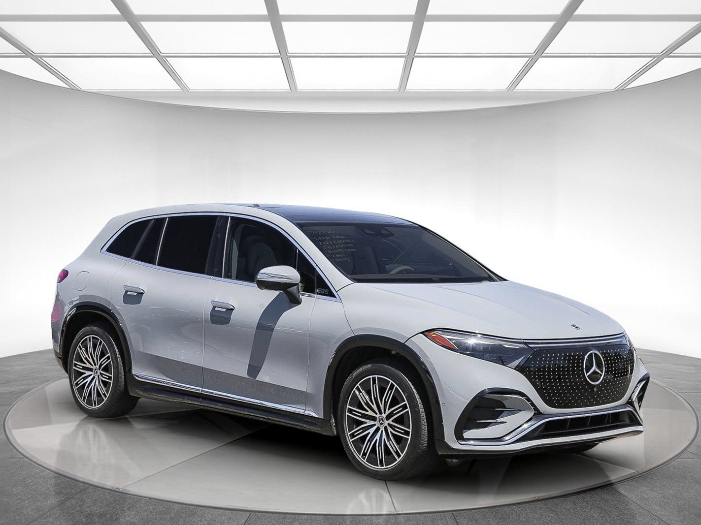 Used 2023 Mercedes-Benz EQS 450+ 4MATIC SUV image 4