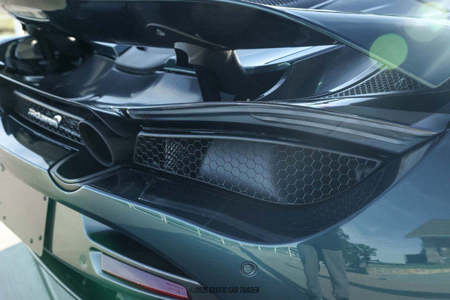 Used 2022 McLaren 720S Spider image 62