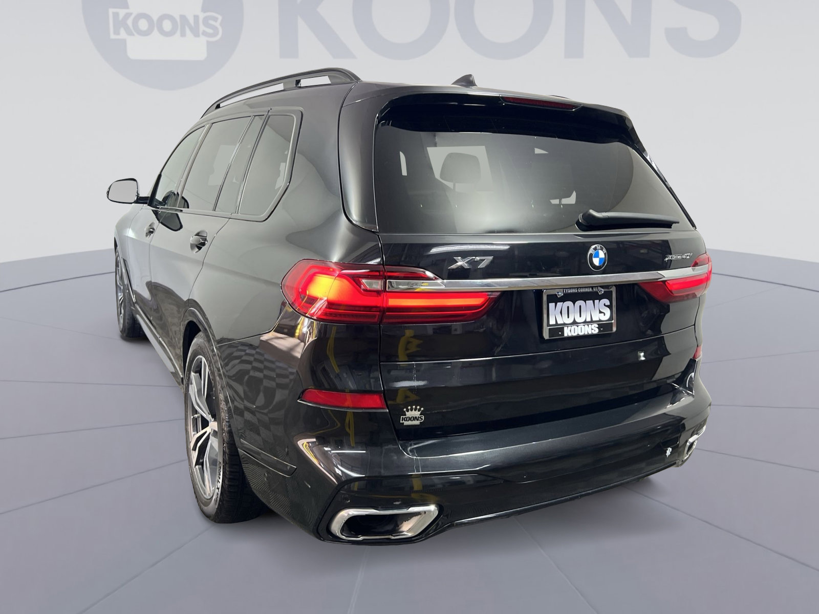 Used 2022 BMW X7 xDrive40i w/ M Sport Package image 4