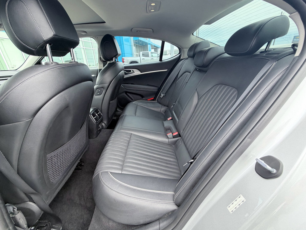 Used 2019 Genesis G70 2.0T Advanced w/ Elite Package RWD image 28