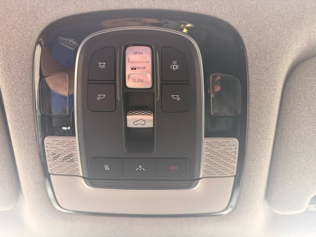 Used 2021 Hyundai Palisade Limited FWD image 31