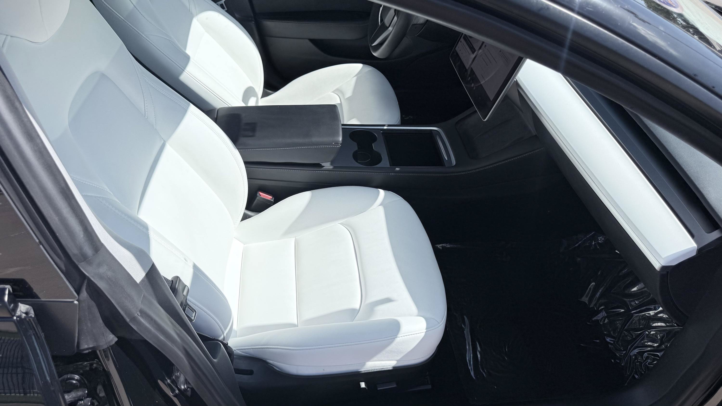 Used 2023 Tesla Model 3 Standard Range RWD image 38