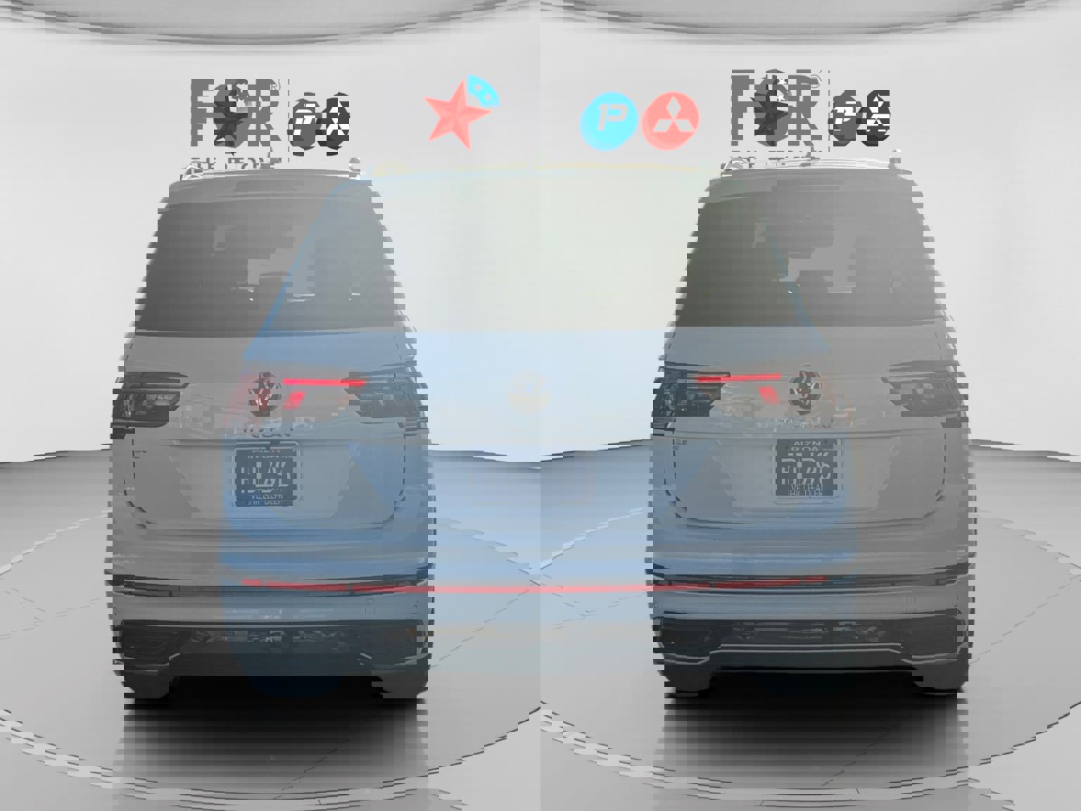 Used 2024 Volkswagen Tiguan SE R-Line image 4