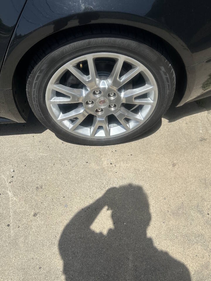 Used 2012 Cadillac CTS Premium RWD image 4