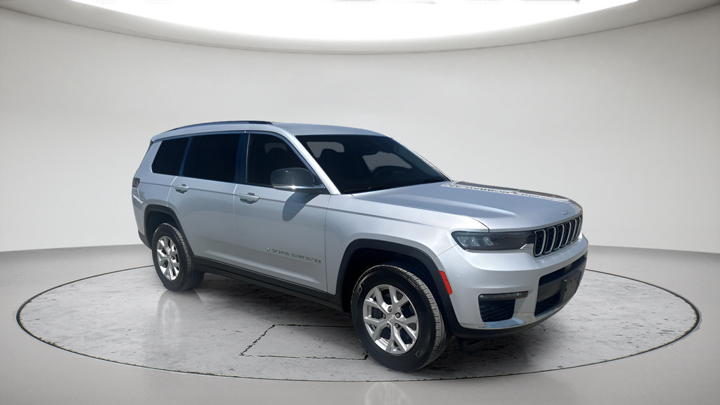 Used 2023 Jeep Grand Cherokee L Limited AWD/4WD image 2