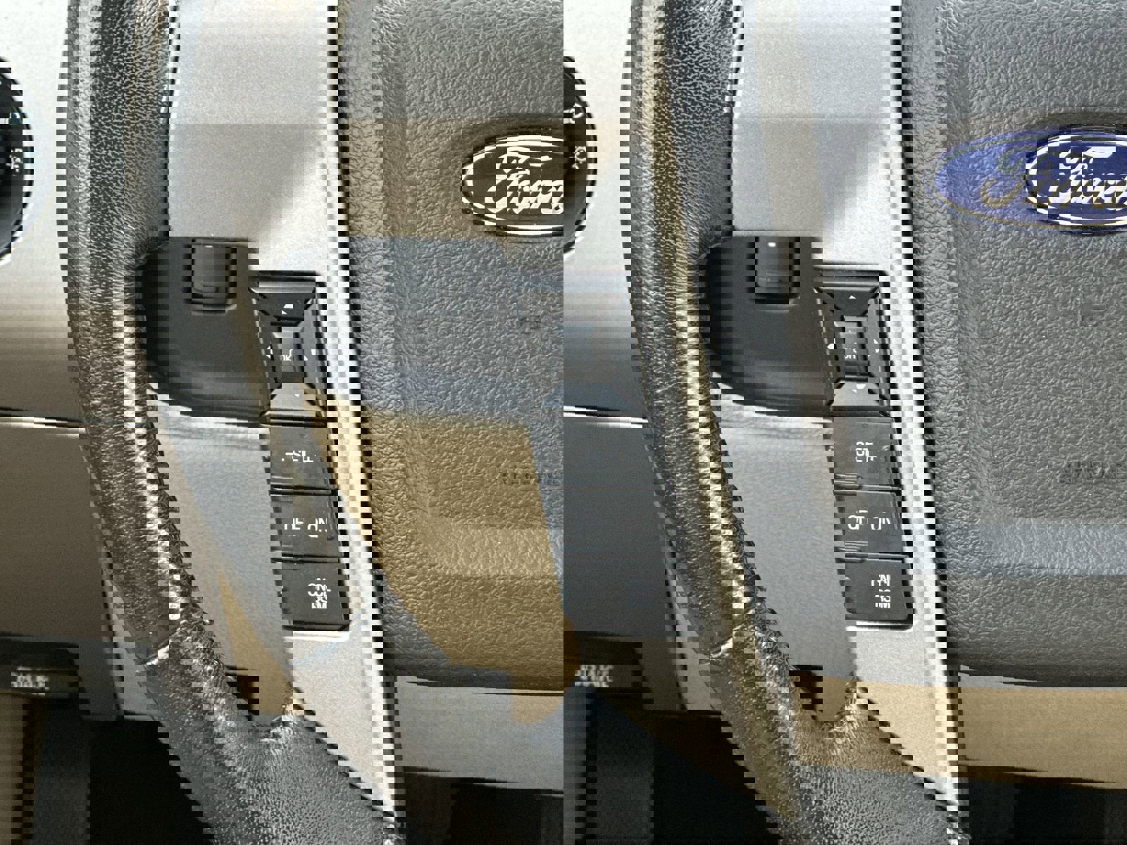 Used 2017 Ford Expedition Limited w/ Equipment Group 301A image 20