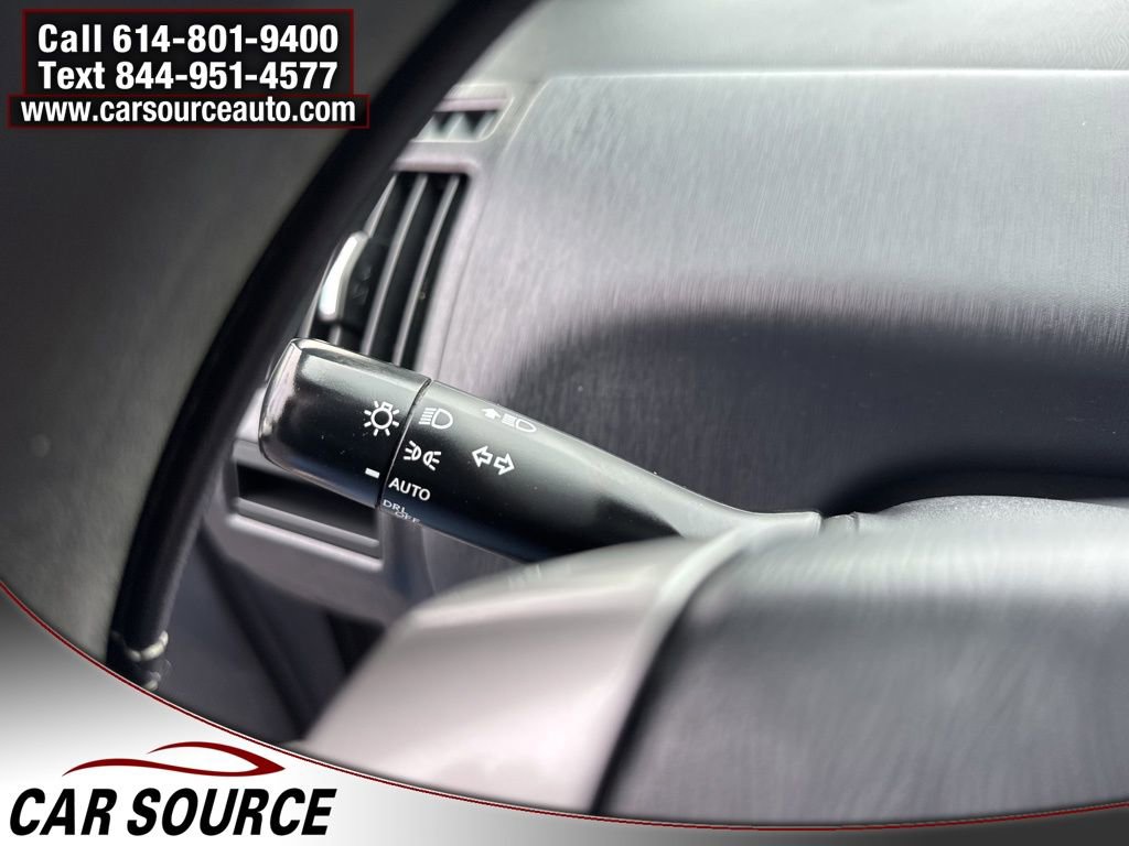 Used 2017 Toyota Prius V Three image 17