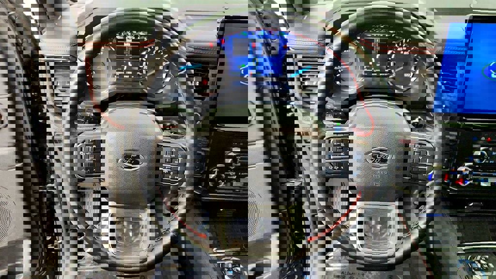 Used 2023 Ford Expedition Limited image 14