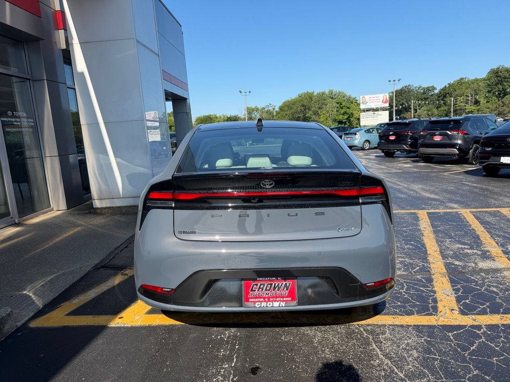 New 2026 Toyota Prius Limited FWD image 8