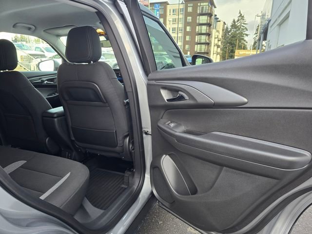 New 2025 Chevrolet TrailBlazer LT w/ Convenience Package image 12