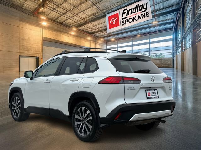 Certified 2025 Toyota Corolla Cross XLE image 6