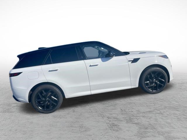 Used 2024 Land Rover Range Rover Sport Dynamic SE AWD/4WD image 7