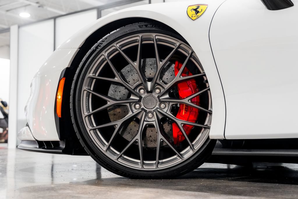 Used 2022 Ferrari SF90 Spider AWD/4WD image 63