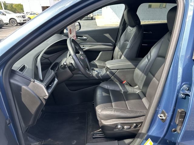 Used 2024 Cadillac XT4 Premium Luxury image 10