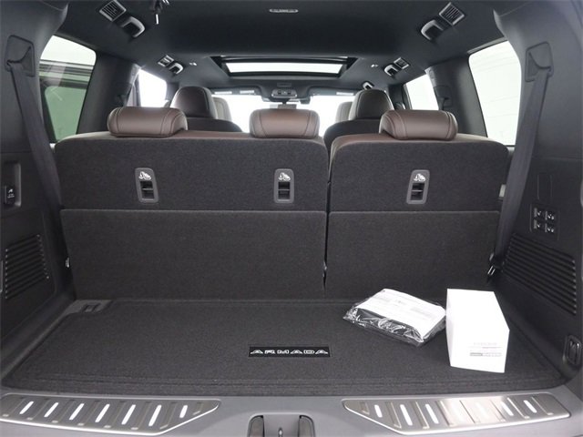 New 2026 Nissan Armada Platinum image 16