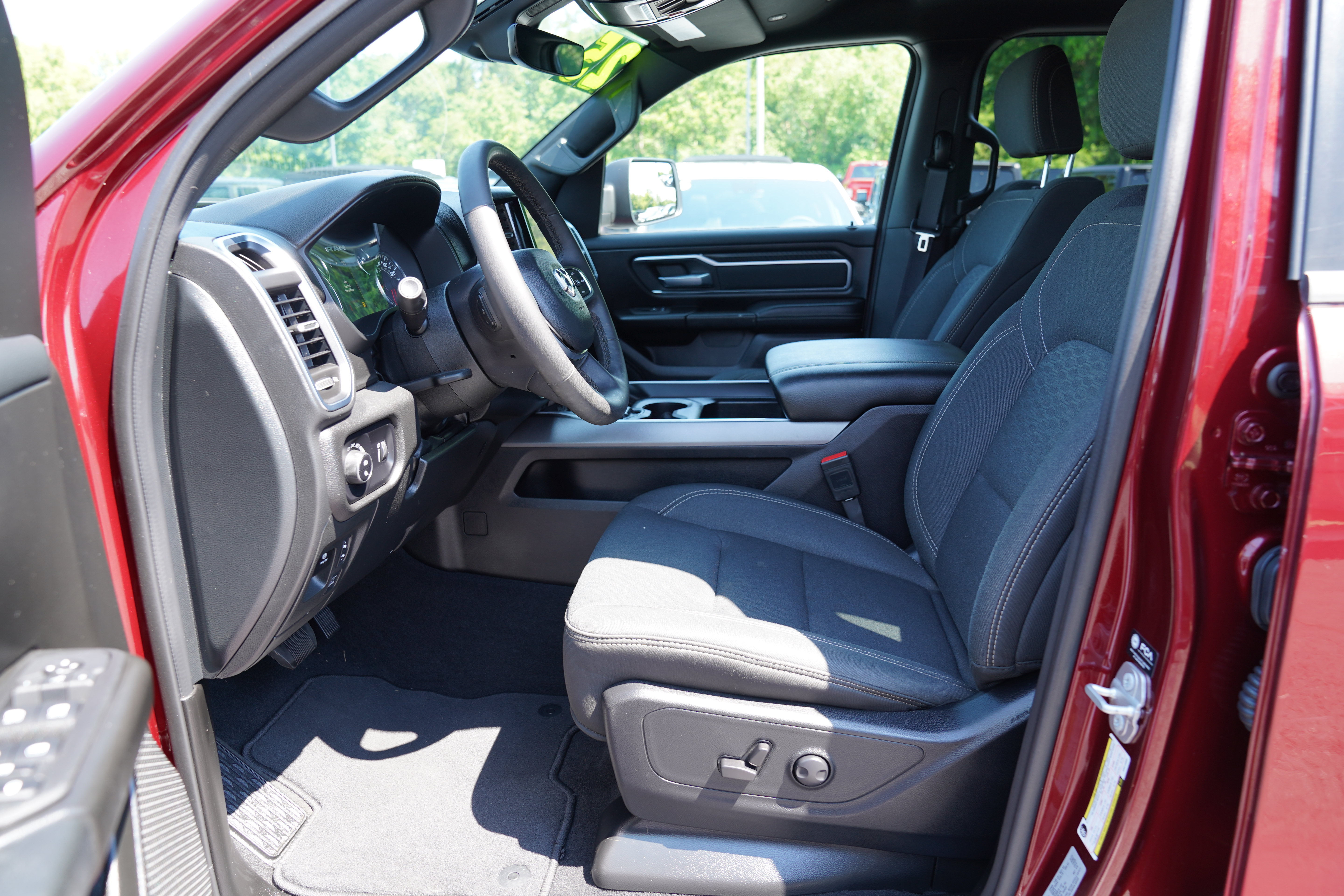 Used 2025 RAM 1500 Big Horn AWD/4WD video 4