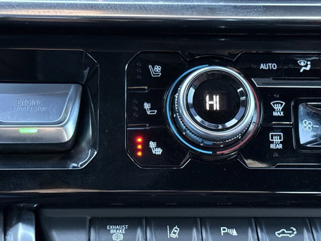 Used 2024 GMC Sierra 2500 Denali Ultimate AWD/4WD image 23