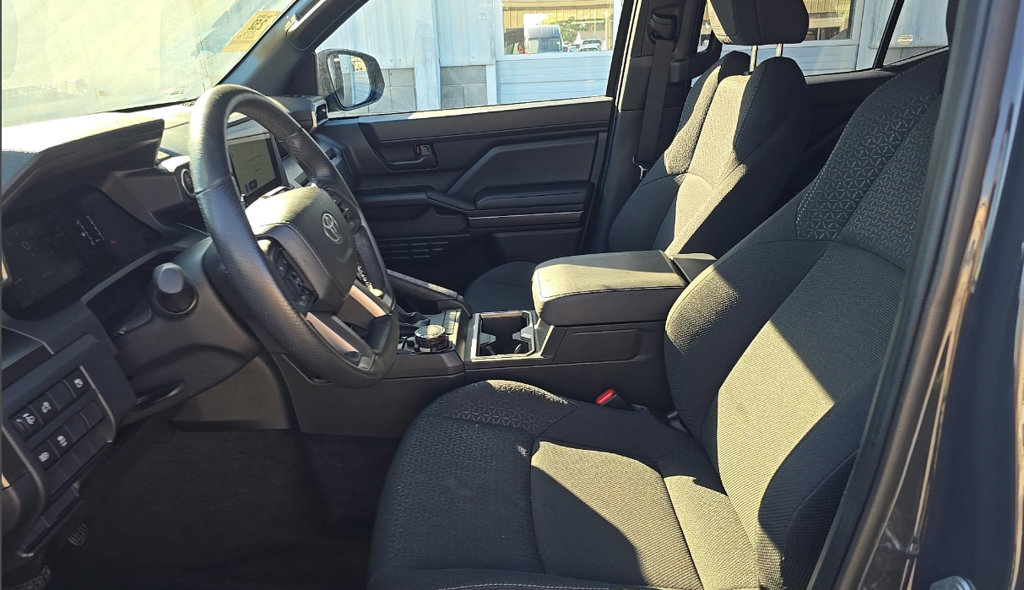 Used 2025 Toyota 4Runner SR5 AWD/4WD image 8