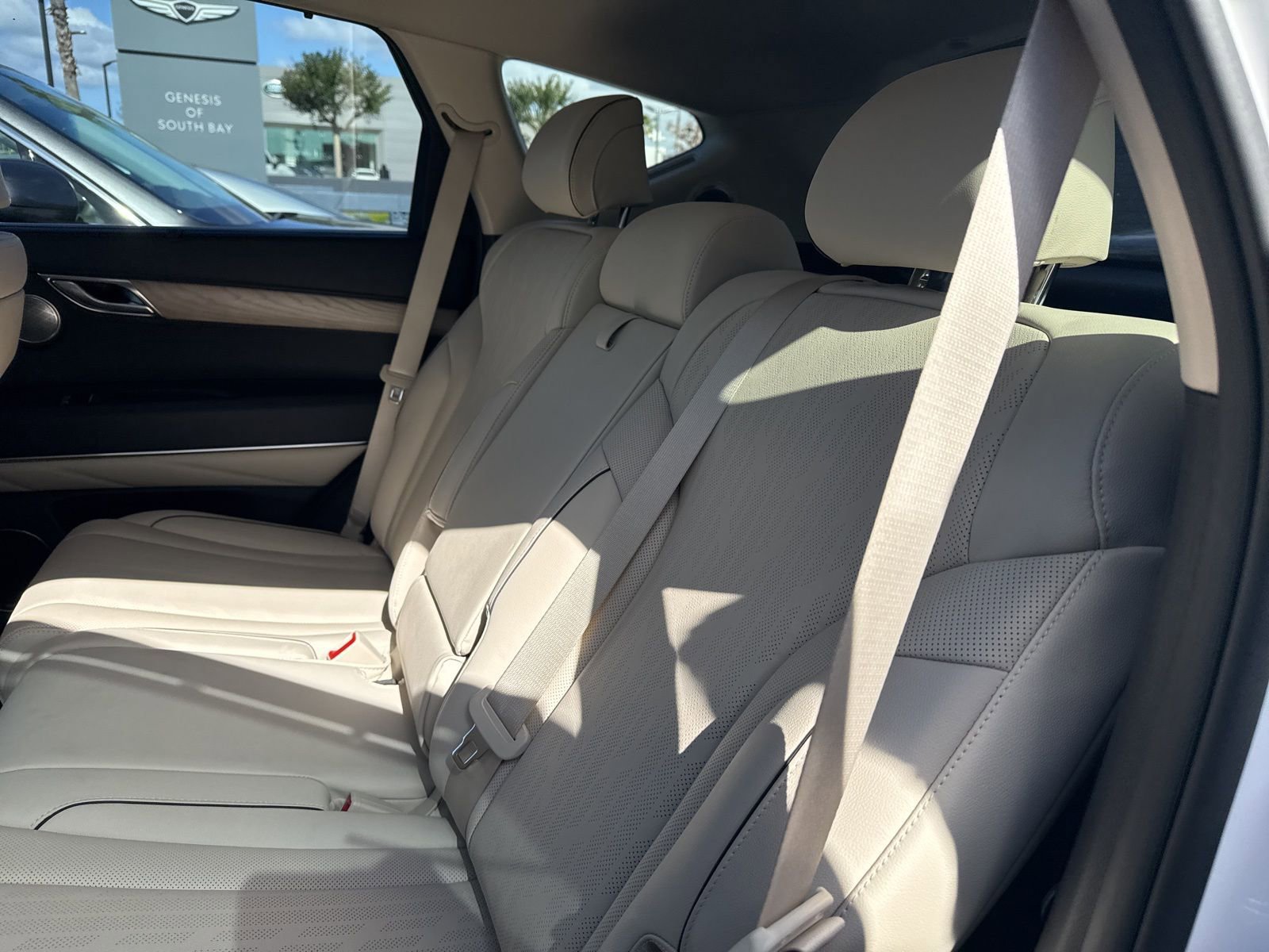 Used 2023 Genesis GV80 2.5T w/ Prestige 20" Package image 6