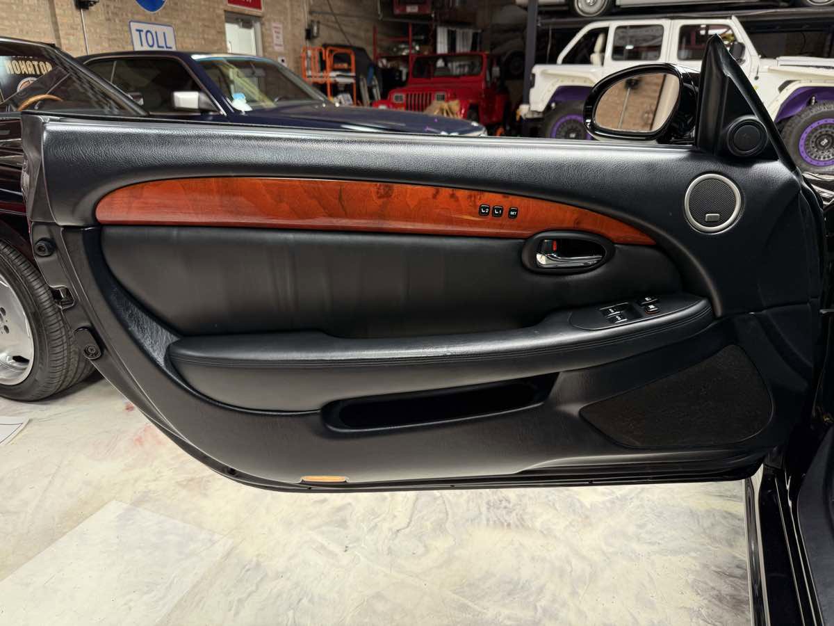 Used 2002 Lexus SC 430 Convertible RWD image 33
