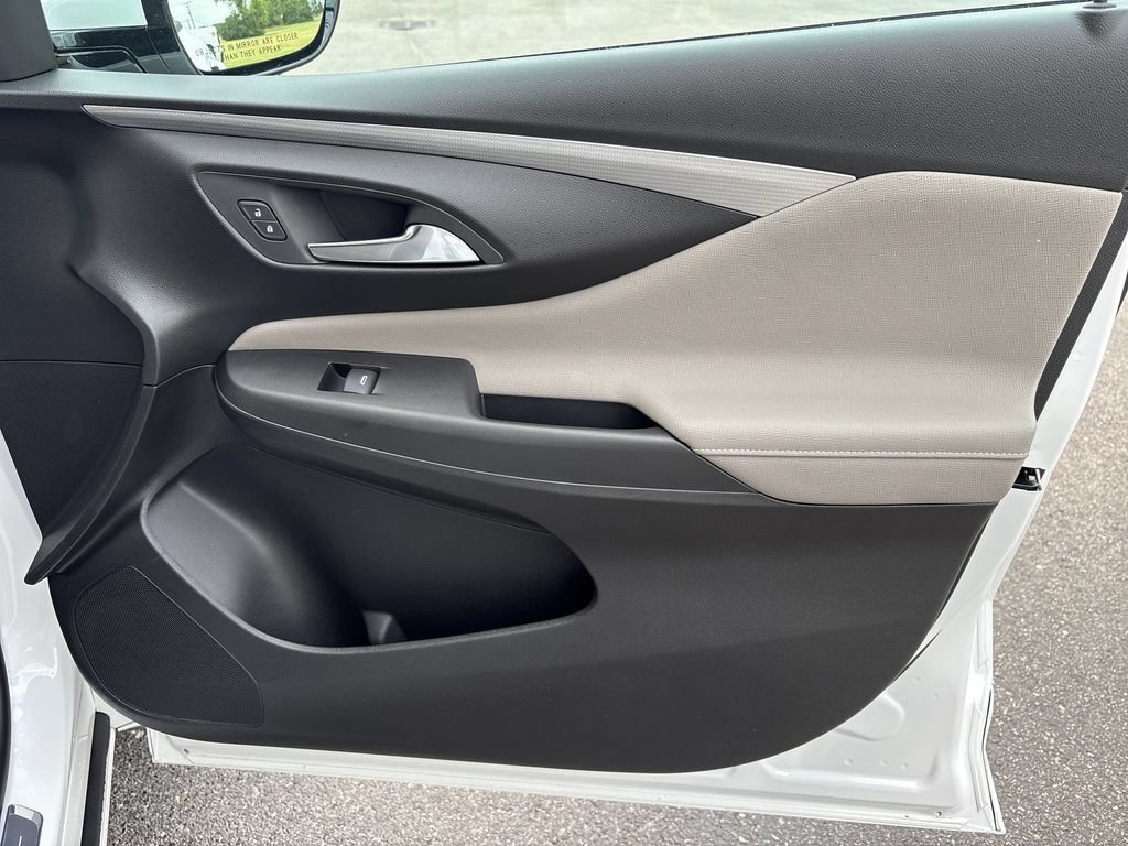New 2026 Buick Envista Avenir FWD image 37