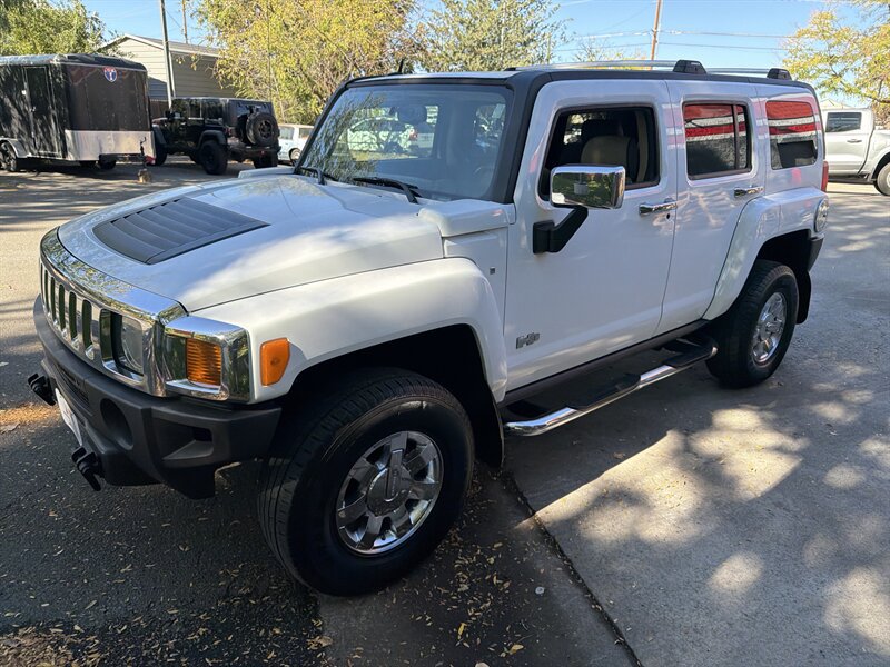 Used 2007 HUMMER H3 AWD/4WD image 2